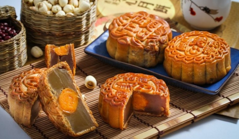 How Brands Use Chinese Mooncakes to Sell Luxury