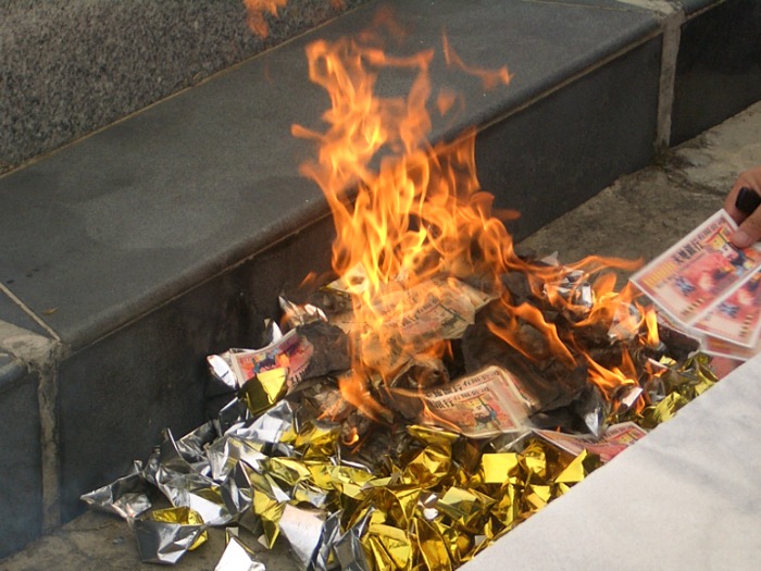 How to Buy and Burn Joss Paper: A Complete Guide | Chinese American Family