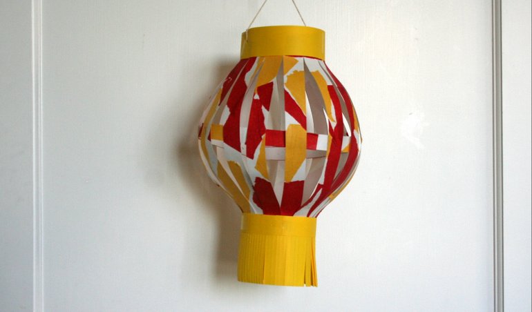 Gorgeous Painted Paper Lanterns for Chinese New Year